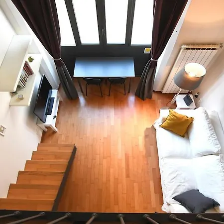 Corso Vercelli Splendido Loft Appartement *